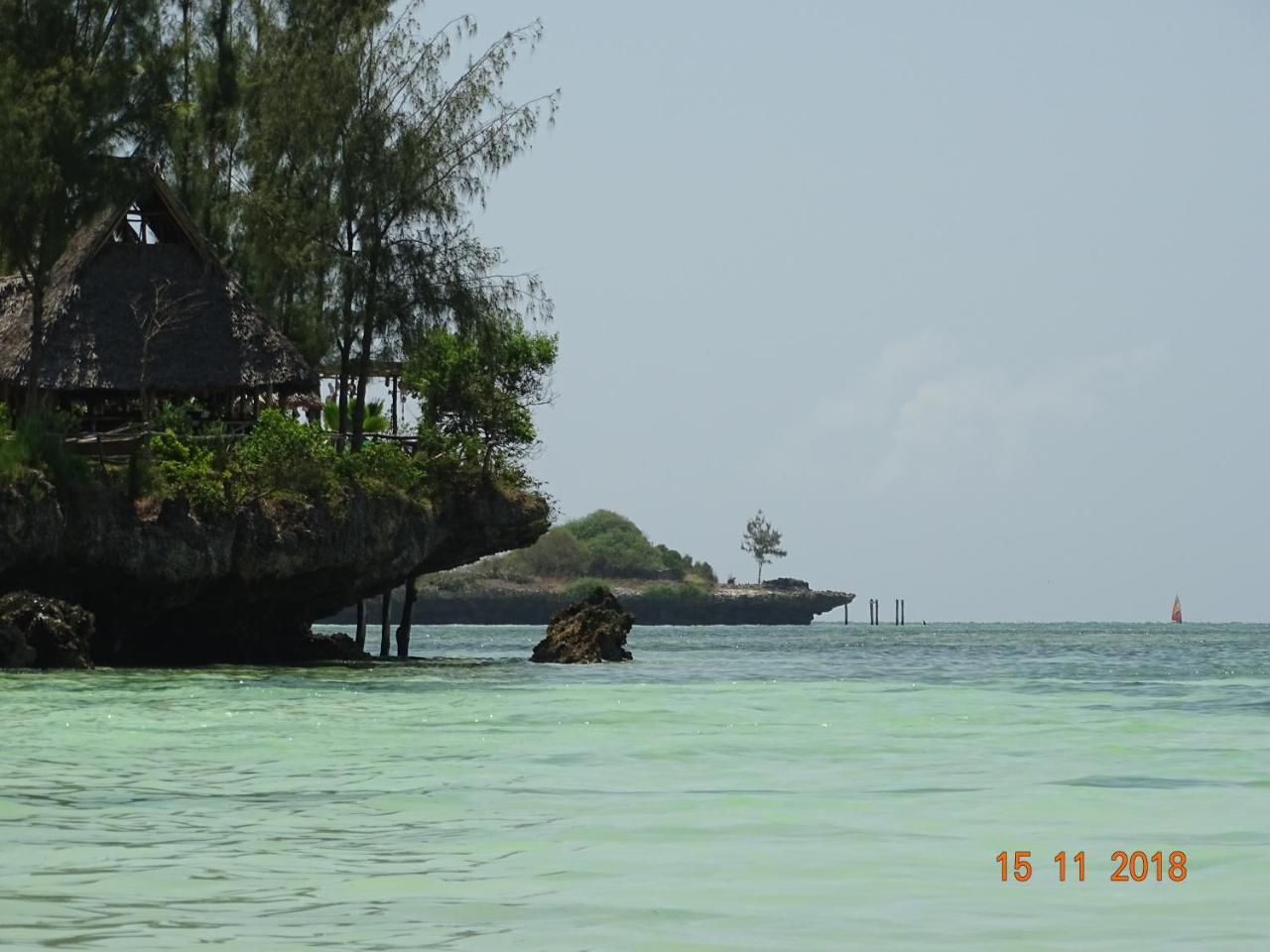 Dolphin Safari Lodge Mahonda Exterior photo