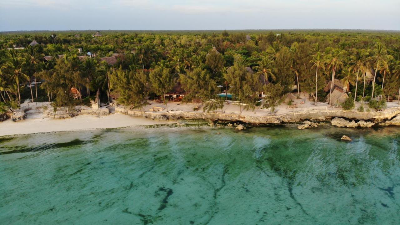 Dolphin Safari Lodge Mahonda Exterior photo